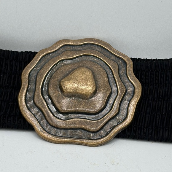 Stretch belt with modern design metal buckle - Picture 3 of 4